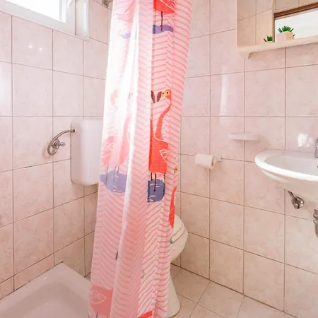 Apartment And Room Bacic Metajna Room photo