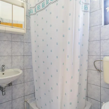 Apartment And Room Bacic Metajna Room photo