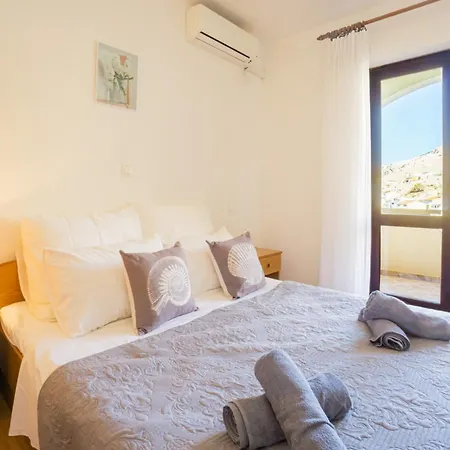 Apartment And Room Bacic Metajna Room photo