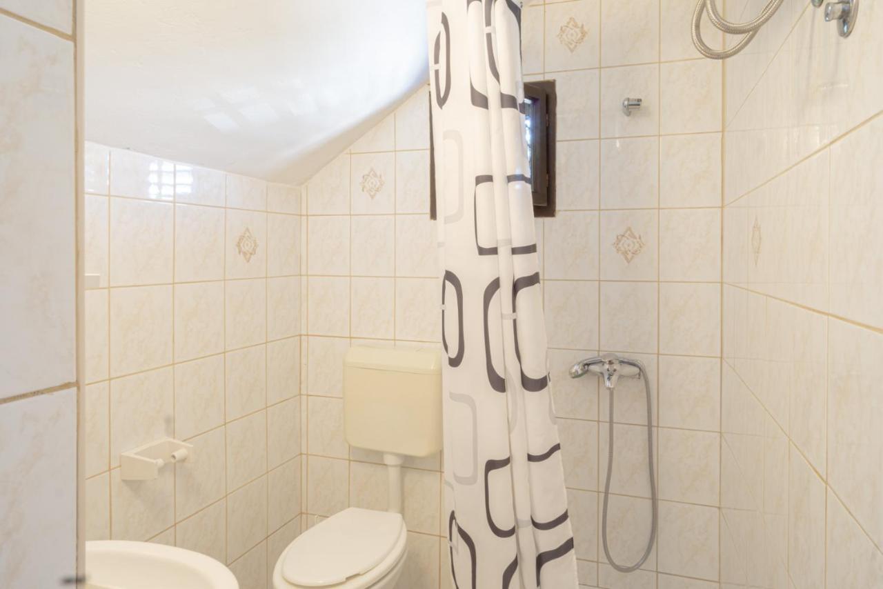 And Bacic Apartment